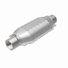 Load image into Gallery viewer, MagnaFlow Conv Univ 3in In/Out Center/Center Oval w/ 02 Sensor
