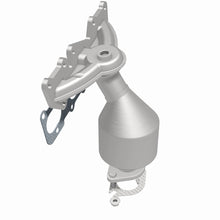 Load image into Gallery viewer, Magnaflow 07-10 Kia Sedona 3.8L California Grade CARB Compliant DF Manifold Catalytic Converter
