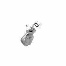 Load image into Gallery viewer, MagnaFlow Conv DF 04 Chevy Malibu 3.5L
