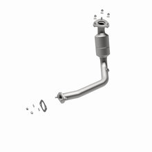Load image into Gallery viewer, MagnaFlow Conv DF 04 Chevy Malibu 3.5L
