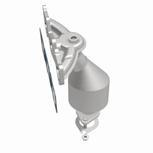 Load image into Gallery viewer, Magnaflow 07-10 Kia Sedona 3.8L California Grade CARB Compliant DF Manifold Catalytic Converter
