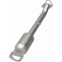 Load image into Gallery viewer, Magnaflow 05-06 Nissan Pathfinder 4.0L Direct Fit Converter
