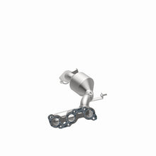 Load image into Gallery viewer, MagnaFlow Conv DF 04-06 Toyota Sienna 3.3L
