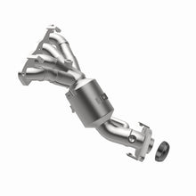 Load image into Gallery viewer, MagnaFlow OEM Grade 12-17 Toyota Prius C Federal / EPA Compliant Manifold Catalytic Converter
