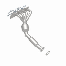 Load image into Gallery viewer, MagnaFlow Conv DF 05-06 Ford Focus 2.0L
