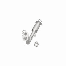 Load image into Gallery viewer, MagnaFlow Converter Direct Fit California Grade 96-98 Toyota 4Runner 2.7L
