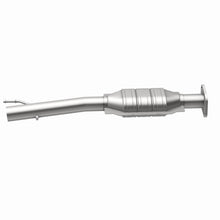Load image into Gallery viewer, Magnaflow Conv DF 2005 Ford Escape 3.0L
