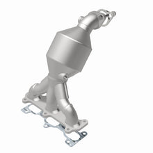 Load image into Gallery viewer, MagnaFlow Conv DF 01-06 Hyundai Santa Fe 2.7L
