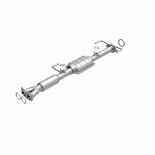 Load image into Gallery viewer, MagnaFlow Conv DF 95-96 Previa 2.4L
