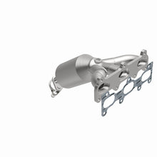 Load image into Gallery viewer, MagnaFlow Conv DF 05-08 Kia Sportage 2.7L Passenger Side
