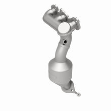 Load image into Gallery viewer, MagnaFlow Conv DF 08-09 Toyota Highlander 3.3L
