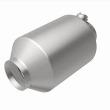Load image into Gallery viewer, Magnaflow 2.25in. 1/O2 CC Spun OEM Universal Converter
