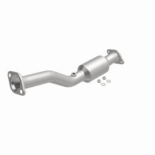 Load image into Gallery viewer, Magnaflow 13-15 Sentra 1.8 Underbody Direct Fit Converter
