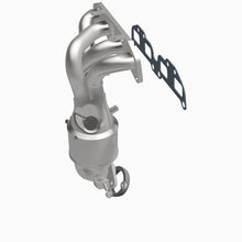 Load image into Gallery viewer, MagnaFlow 02-06 Nisssan Altima/Sentra V4 2.5L Manifold Direct Fit Catalytic Converter
