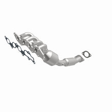 Load image into Gallery viewer, MagnaFlow Conv DF 05-06 Ford Focus 2.0L
