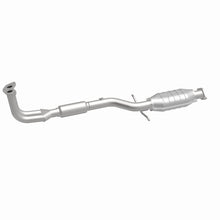 Load image into Gallery viewer, Magnaflow Conv DF 99-01 Hyundai Sonata 2.4L
