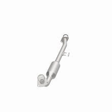 Load image into Gallery viewer, MagnaFlow Conv Direct Fit OEM 2001-2004 Toyota Sequoia Underbody
