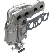 Load image into Gallery viewer, MagnaFlow Conv DF 01-06 Toyota Highlander 2.4L
