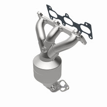 Load image into Gallery viewer, MagnaFlow Conv DF 05-08 Kia Sportage 2.7L Driver Side
