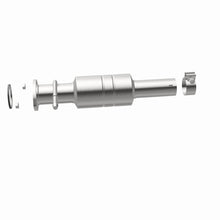 Load image into Gallery viewer, Magnaflow Conv DF 2009-2012 Highlander 2.7 L Underbody
