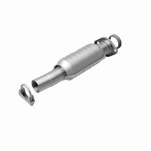 Load image into Gallery viewer, Magnaflow Conv DF 04-06 Toyota Sienna 3.3L AWD Rear
