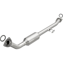 Load image into Gallery viewer, MagnaFlow Conv Direct Fit OEM 2001-2004 Toyota Sequoia Underbody
