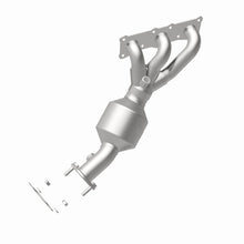 Load image into Gallery viewer, Magnaflow Conv DF 06-08 BMW Z4 3.0L rr
