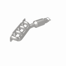 Load image into Gallery viewer, Magnaflow 11-13 QX56 V8 5.6 OEM Manifold Direct Fit Converter

