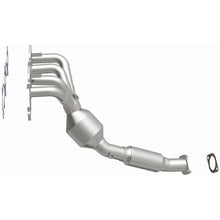 Load image into Gallery viewer, Magnaflow 05-06 Ford Focus 2.0L Direct Fit Converter

