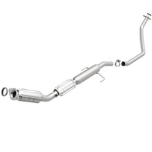 Load image into Gallery viewer, MagnaFlow Converter Direct Fit California 09-11 Toyota Corolla / Matrix L4-1.8LGAS
