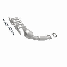 Load image into Gallery viewer, MagnaFlow Conv DF 05-06 Ford Focus 2.0L
