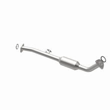 Load image into Gallery viewer, MagnaFlow Conv Direct Fit OEM 2001-2004 Toyota Sequoia Underbody
