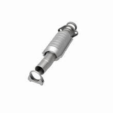 Load image into Gallery viewer, Magnaflow Conv DF 04-06 Toyota Sienna 3.3L AWD Rear
