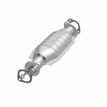 Load image into Gallery viewer, MagnaFlow Conv DF 05-10 Kia Sportage 2.7L
