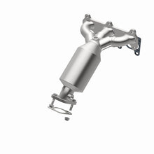 Load image into Gallery viewer, MagnaFlow Conv DF 05-08 Kia Sportage 2.7L Passenger Side
