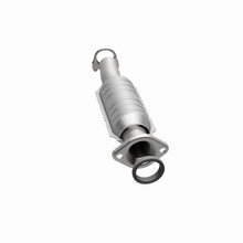 Load image into Gallery viewer, Magnaflow Conv DF 04-06 Toyota Sienna 3.3L AWD Rear
