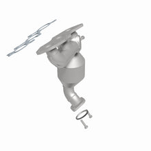 Load image into Gallery viewer, Magnaflow Conv DF 11-15 Sienna 3.5 Manifold
