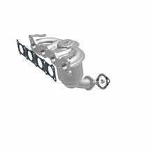 Load image into Gallery viewer, MagnaFlow Conv Direct Fit 11-13 Kia Sorento 2.4L Manifold
