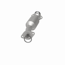 Load image into Gallery viewer, MagnaFlow 2011 Toyota Sienna Conv Direct Fit
