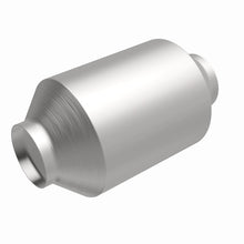 Load image into Gallery viewer, Magnaflow California Grade CARB Universal Catalytic Converter - 2.5in In / 2.5in Out / 9in Long
