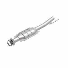 Load image into Gallery viewer, MagnaFlow Conv DF 01-04 Ford Escape 3.0L Rear / 01-04 Mazda Tribute 3.0L Rear
