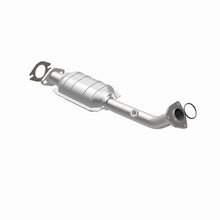 Load image into Gallery viewer, MagnaFlow Conv DF 01-04 Pathfinder Driver Side Rear
