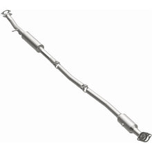 Load image into Gallery viewer, Magnaflow 16-17 Hyundai Tucson L4 2.0 OEM Underbody Direct Fit Catalytic Converter
