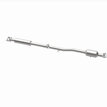 Load image into Gallery viewer, Magnaflow 14-15 Kia Sportage 2.4L Direct Fit Cat Converter
