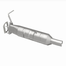 Load image into Gallery viewer, MagnaFlow 09-19 Ford F53 V10 6.8L Underbody 6.8L Direct Fit Catalytic Converter

