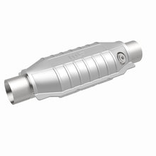 Load image into Gallery viewer, MagnaFlow Conv Univ 3in In/Out Center/Center Oval w/ 02 Sensor
