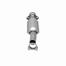Load image into Gallery viewer, Magnaflow Conv DF 04-06 Toyota Sienna 3.3L AWD Rear
