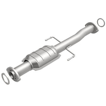Load image into Gallery viewer, MagnaFlow Conv DF 02-04 Toyota Tacoma 2.7L Rear
