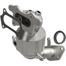 Load image into Gallery viewer, MagnaFlow 15-20 Honda Fit L4 1.5L OEM Grade Manifold Catalytic Converter Direct Fit
