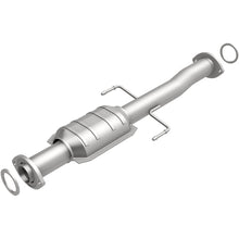 Load image into Gallery viewer, MagnaFlow Conv DF 02-04 Toyota Tacoma 2.7L Rear
